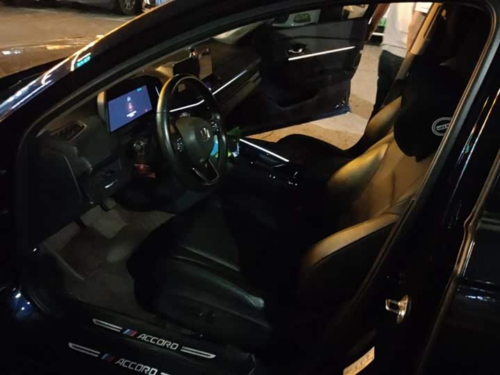 Фото 9 - Honda Accord