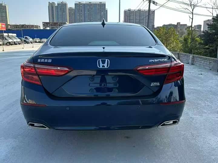 Фото 5 - Honda Inspire