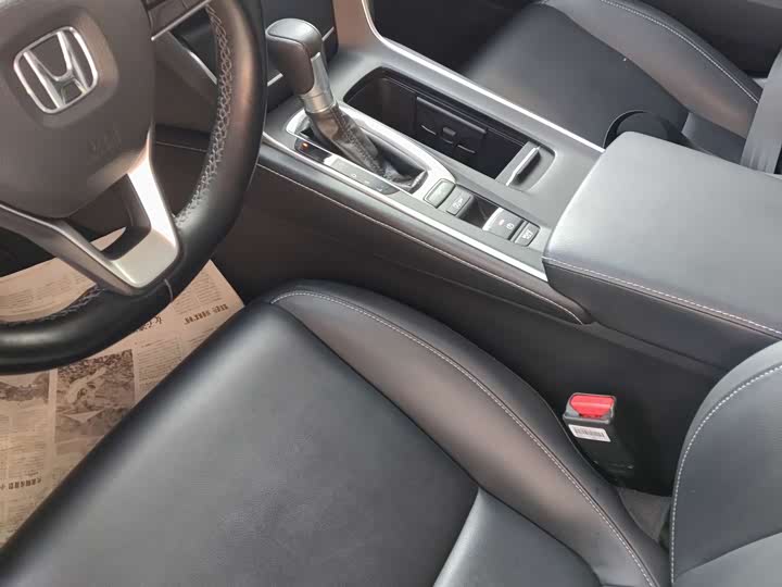 Фото 9 - Honda Inspire