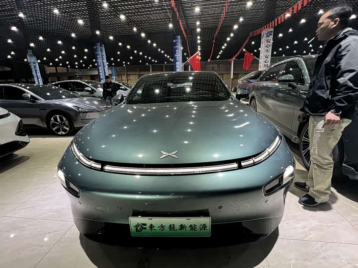 Фото 1 - XPeng P7