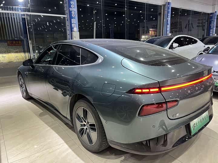 Фото 4 - XPeng P7