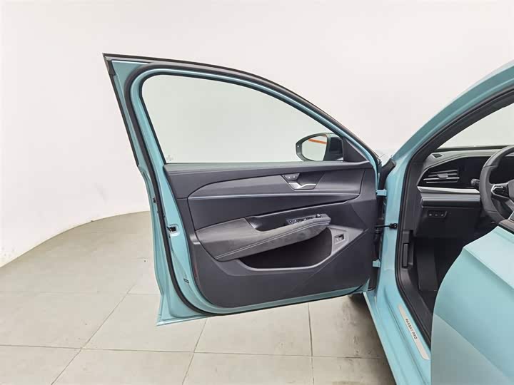 Фото 8 - Volkswagen Passat