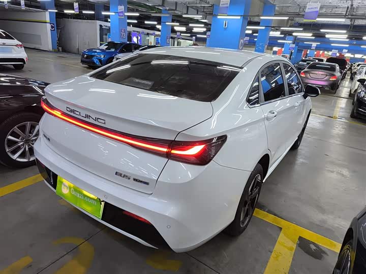 Фото 6 - Beijing EU5 Plus