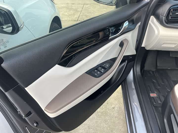 Фото 6 - BYD Qin Plus