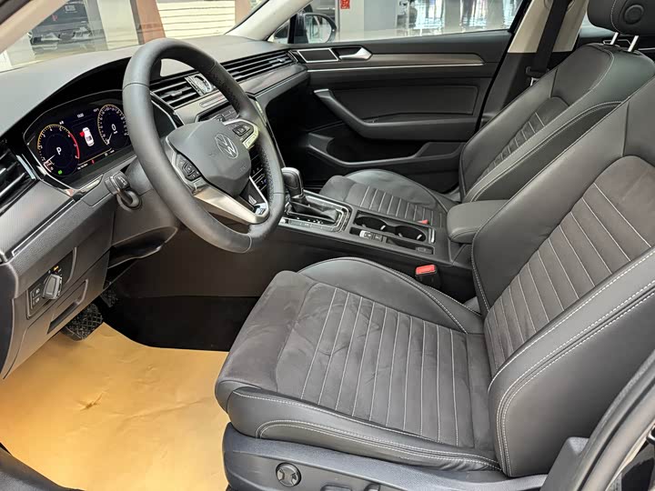 Фото 5 - Volkswagen Magotan