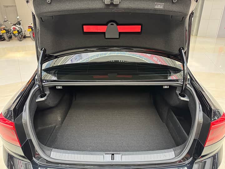 Фото 9 - Volkswagen Magotan