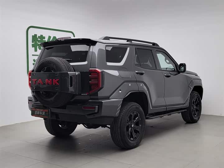 Фото 2 - Tank 400 Hybrid