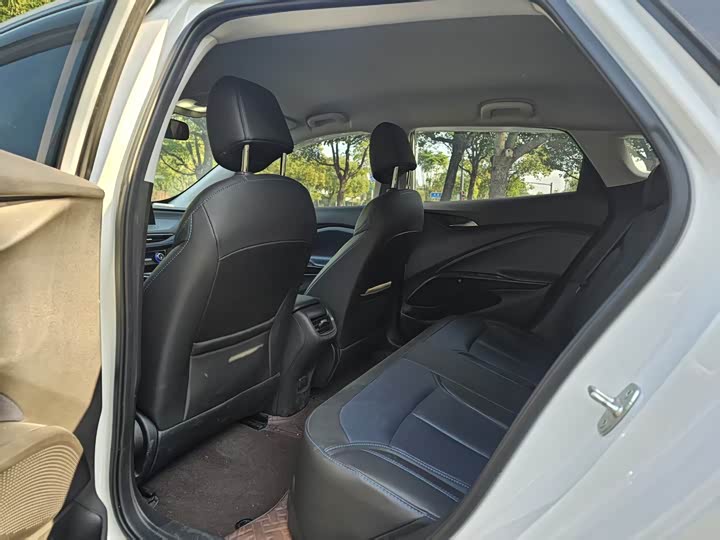 Фото 4 - Buick Velite 6