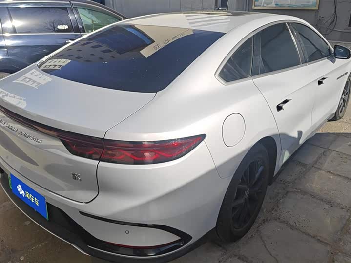 Фото 3 - BYD Han