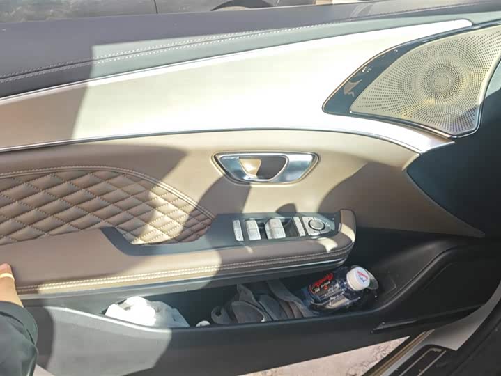 Фото 7 - BYD Han