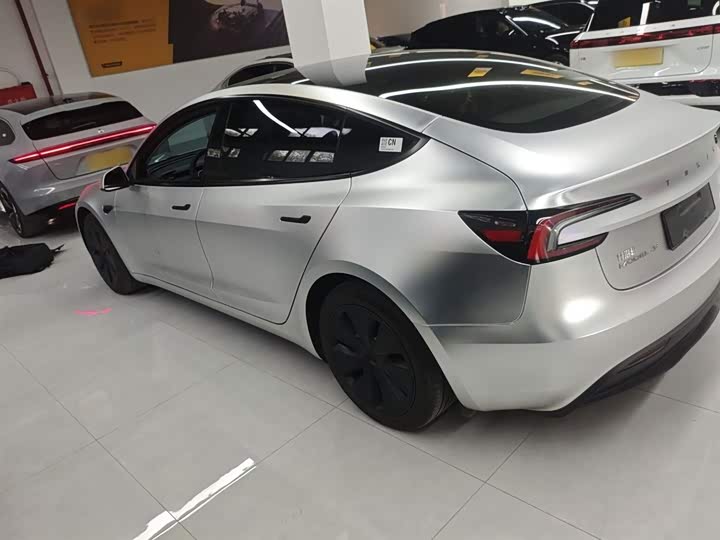 Фото 5 - Tesla Model 3