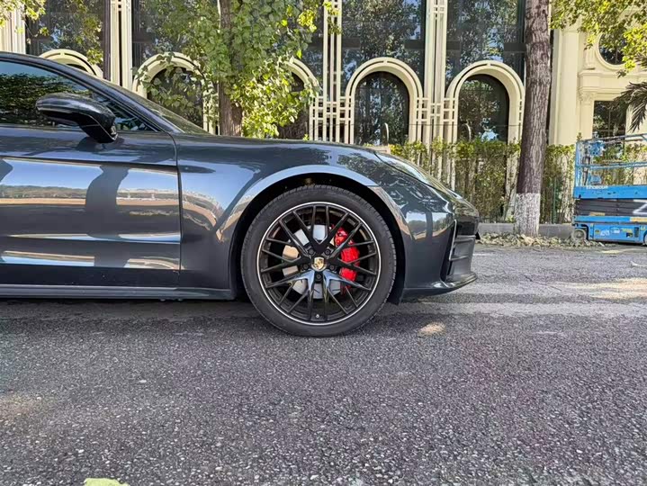 Фото 5 - Porsche Panamera