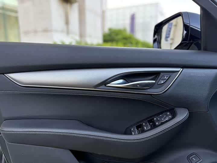 Фото 9 - Cadillac CT5