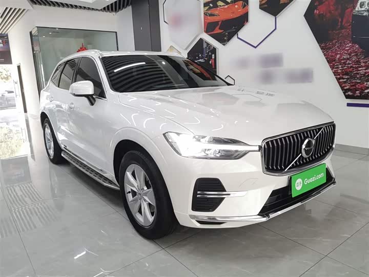 Фото 4 - Volvo XC60