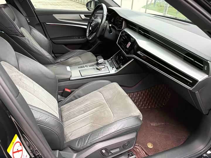 Фото 3 - Audi A6L