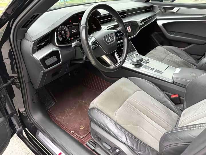 Фото 6 - Audi A6L