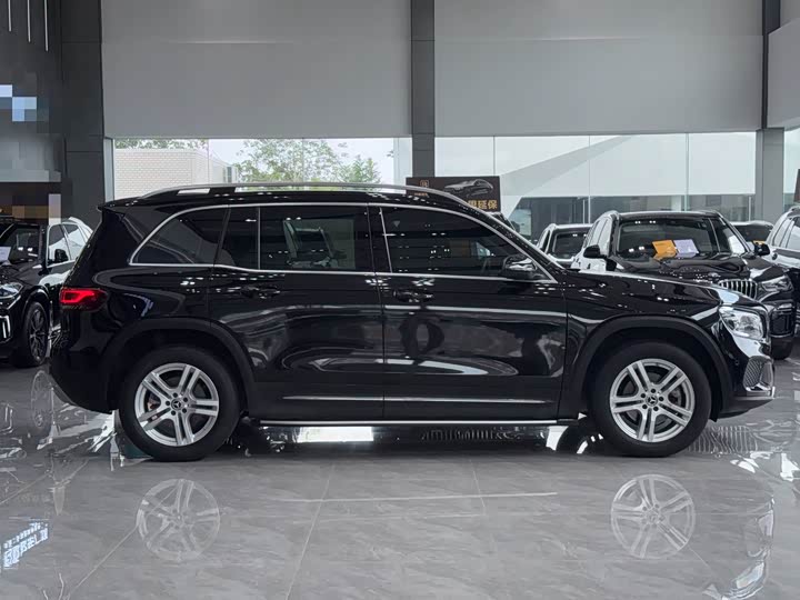 Фото 3 - Mercedes-Benz GLB-Class