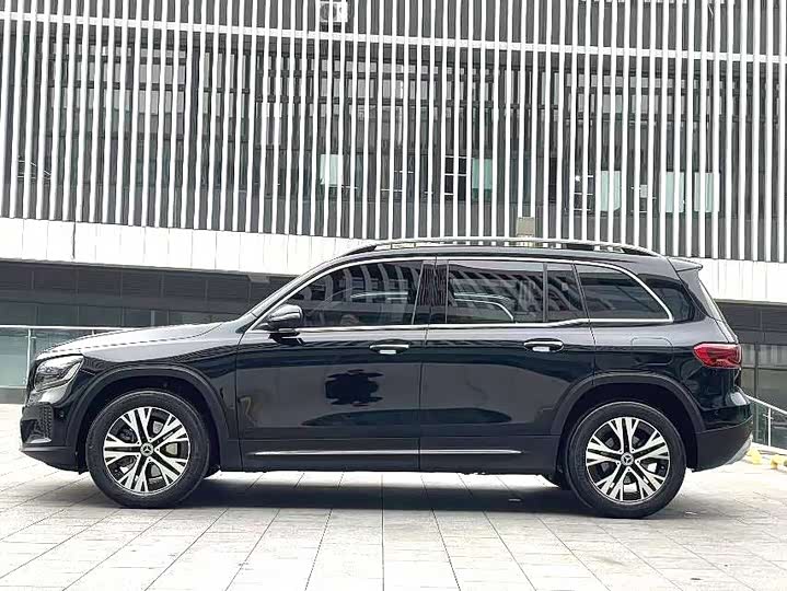 Фото 6 - Mercedes-Benz GLB-Class