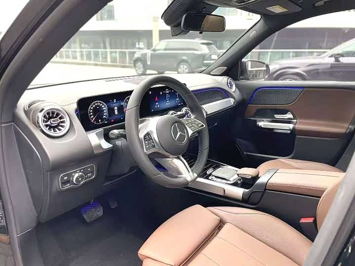 Фото 8 - Mercedes-Benz GLB-Class