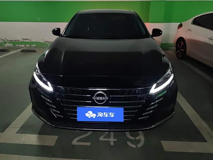 Фото 2 - Nissan Teana