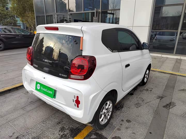 Фото 7 - Roewe Clever