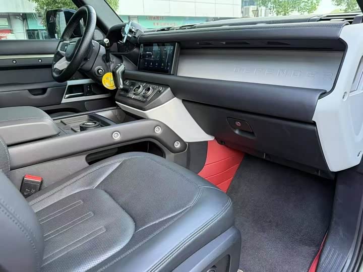 Фото 7 - Land Rover Defender