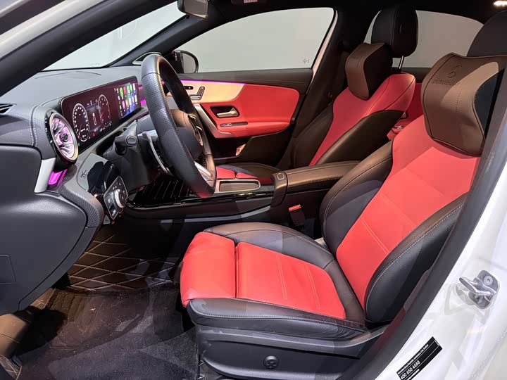 Фото 2 - Mercedes-Benz A-Class AMG