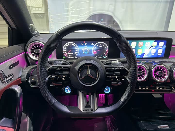 Фото 8 - Mercedes-Benz A-Class AMG