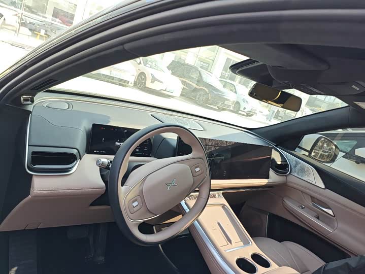 Фото 4 - XPeng G9