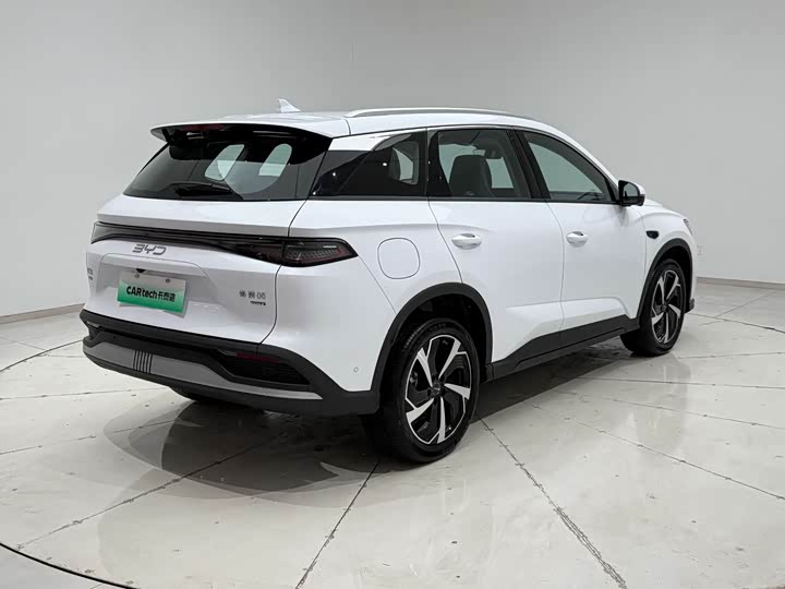 Фото 8 - BYD Sea Lion 05 DM-i Hybrid