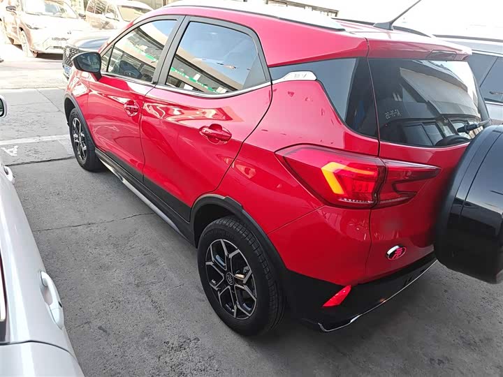 Фото 5 - BYD Yuan Pro