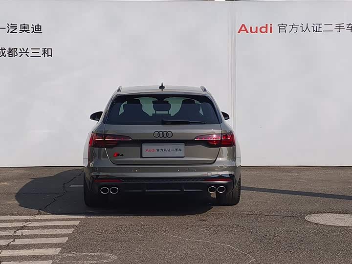 Фото 5 - Audi S4