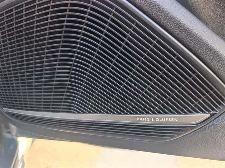 Фото 8 - Audi S4