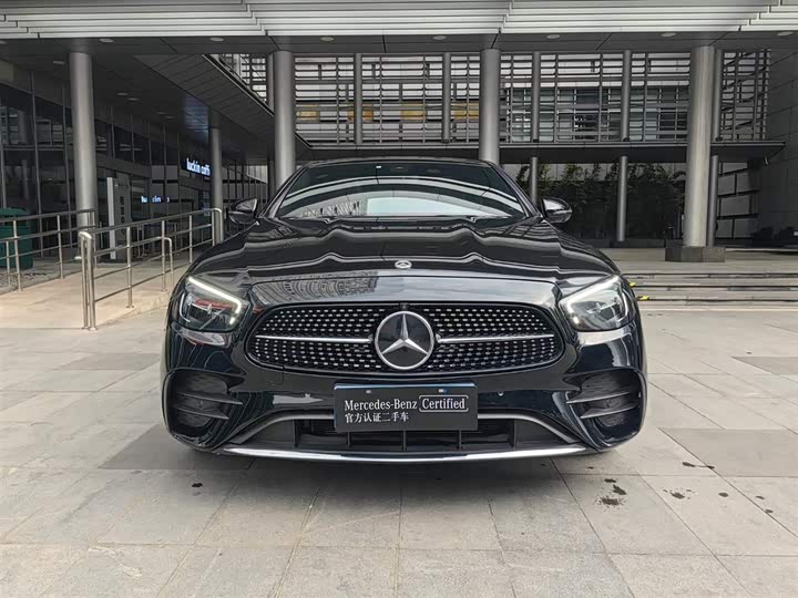 Фото 2 - Mercedes-Benz E-Class