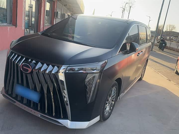 Фото 2 - GAC Trumpchi M8