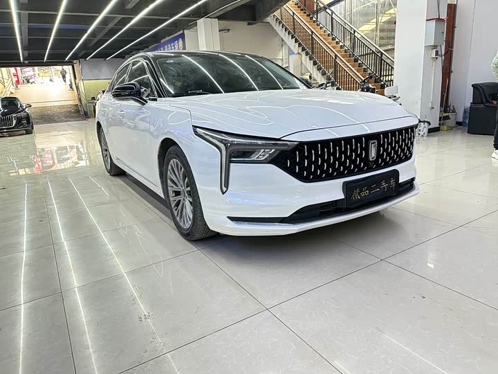 Фото 3 - Bestune B70