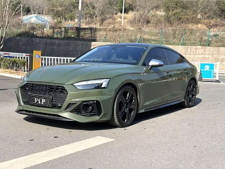 Фото 1 - Audi A5