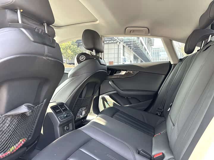 Фото 6 - Audi A5