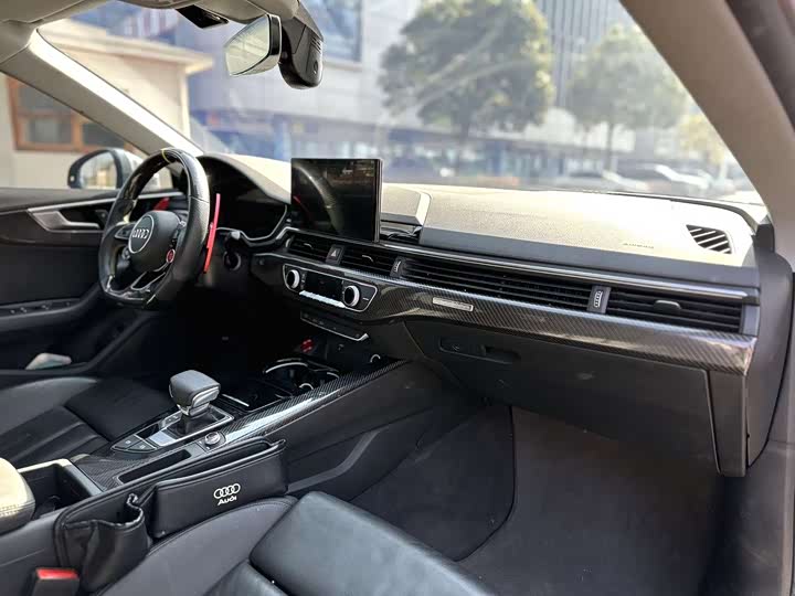 Фото 7 - Audi A5