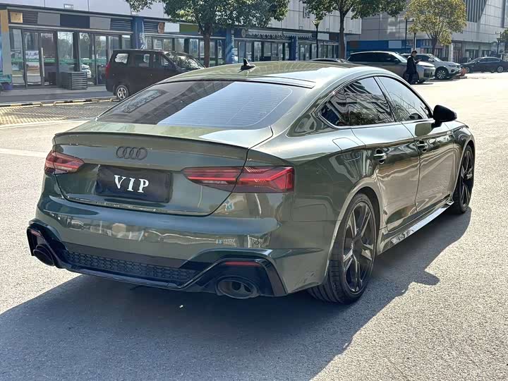 Фото 9 - Audi A5