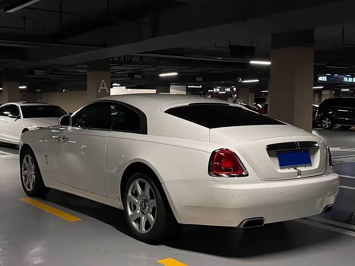 Фото 3 - Rolls-Royce Wraith