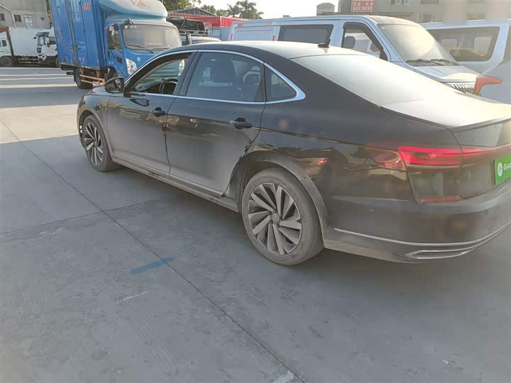Фото 5 - Volkswagen Passat