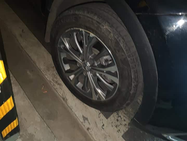 Фото 6 - Buick Envision Plus