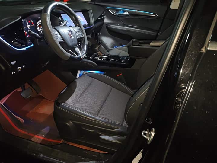 Фото 9 - Buick Envision Plus