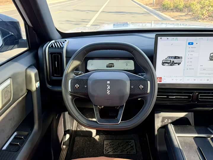 Фото 4 - Chery iCar 03T