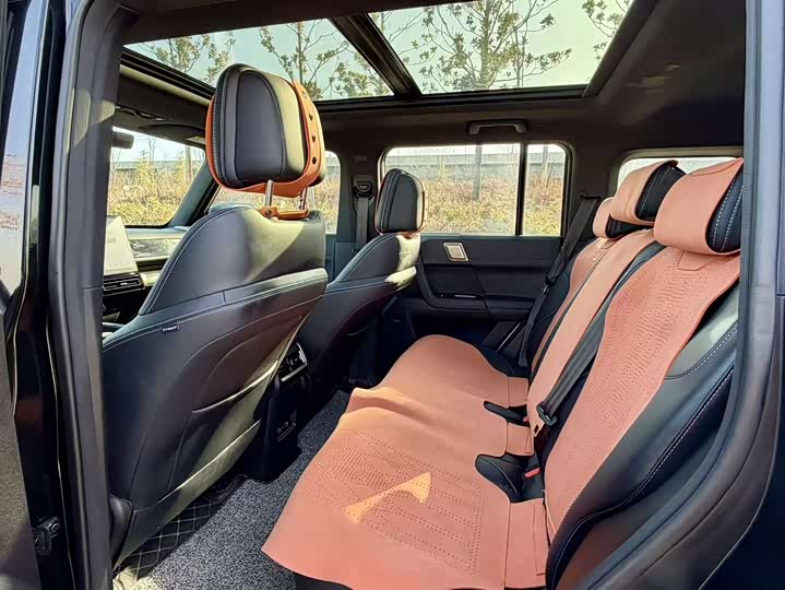 Фото 6 - Chery iCar 03T