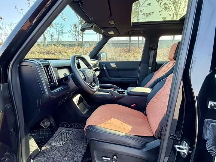 Фото 7 - Chery iCar 03T