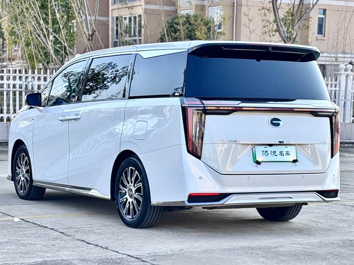 Фото 5 - GAC Trumpchi E9