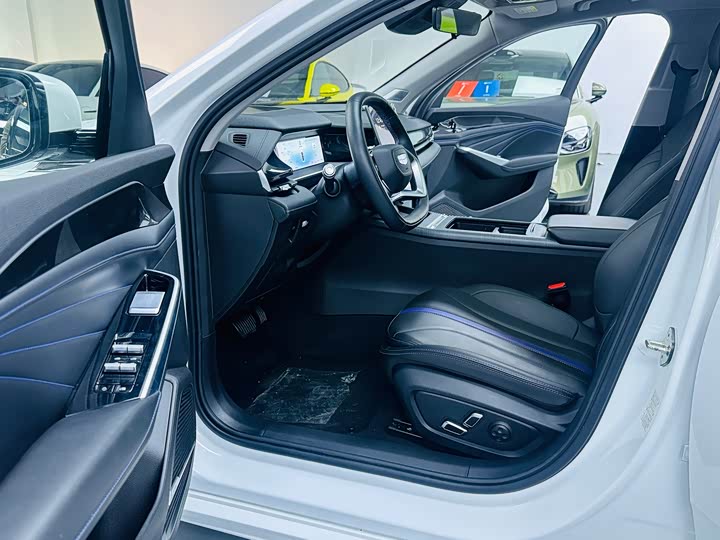 Фото 4 - Geely Preface L