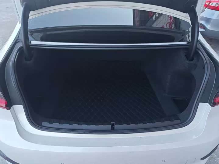 Фото 6 - BMW 3 Series